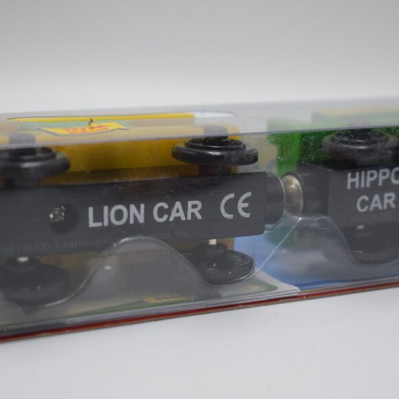 Sodor Zoo Cars w/ Collectible Card Learning Curve Thomas & Friends Wooden Sealed - Picture 10 of 13